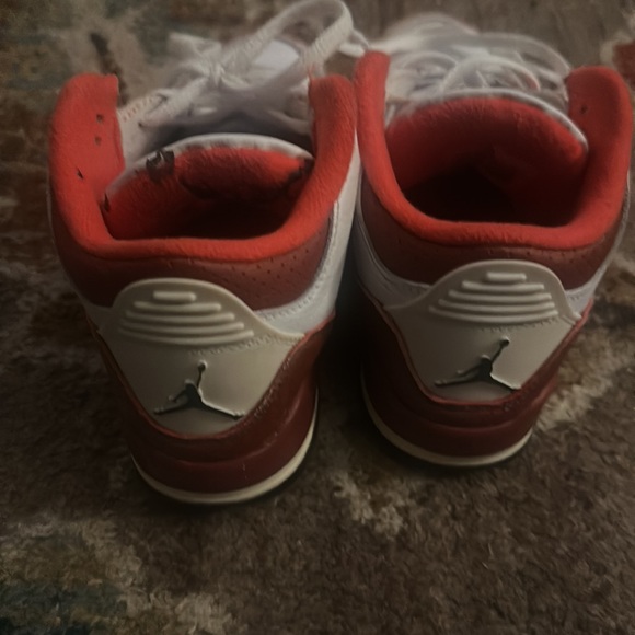 Burnt Orange and White Jordan 3 Air Nike Size 2Y - Picture 4 of 4